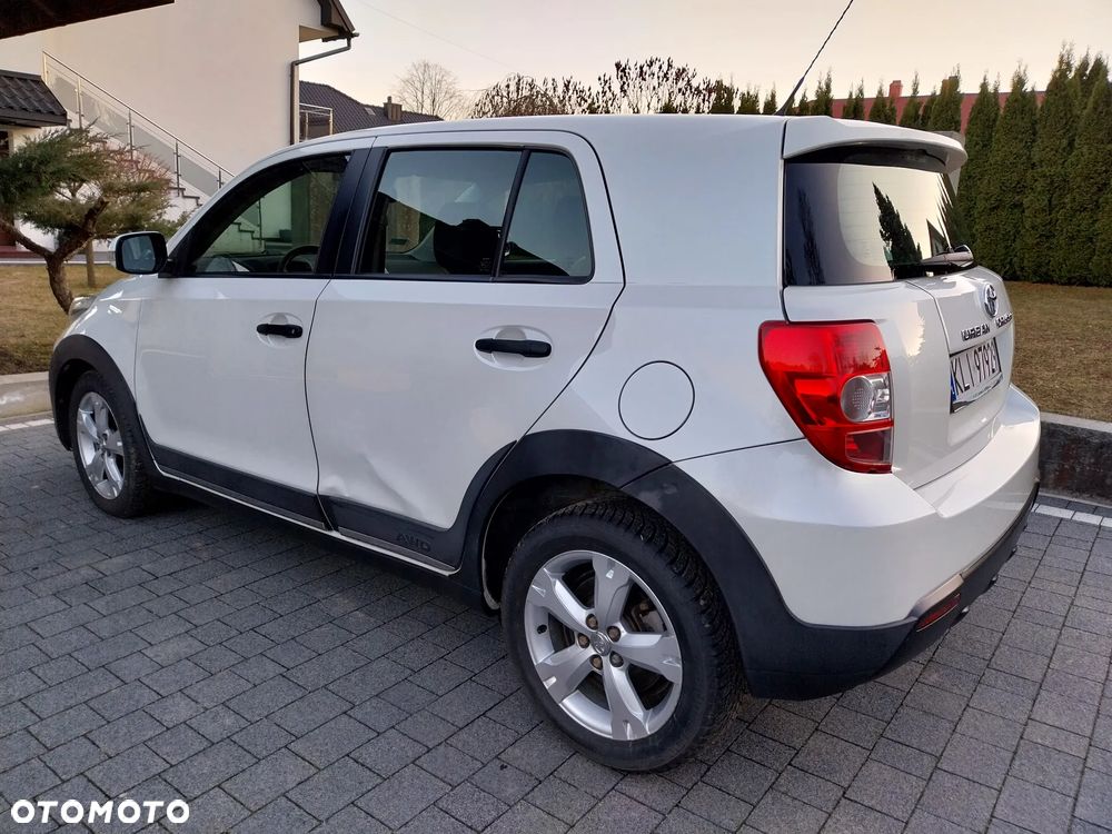 Toyota Urban Cruiser 1.4 D-4D Sol 4x4 EU5 - 9