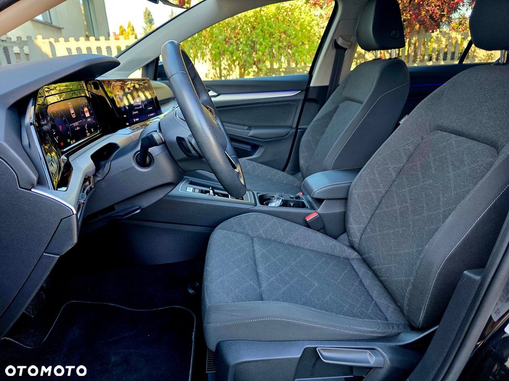 Volkswagen Golf 1.5 eTSI Life DSG - 23