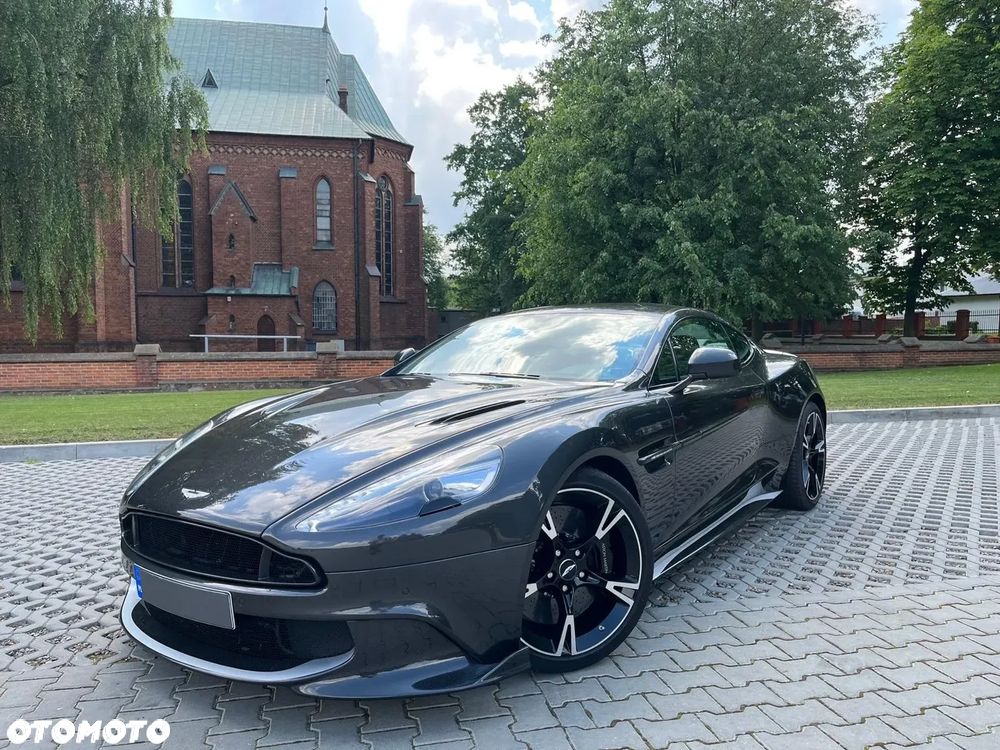 Aston Martin Vanquish - 33