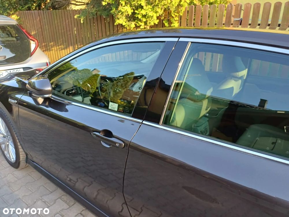 Toyota Camry 2.5 Hybrid Prestige CVT - 11