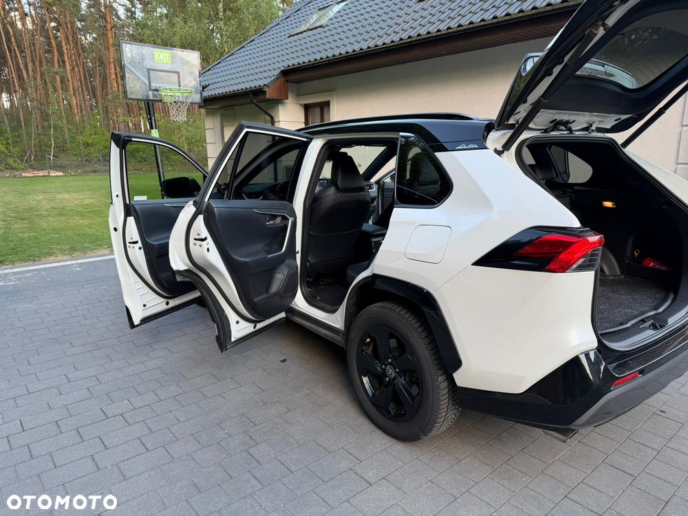 Toyota RAV4 - 11