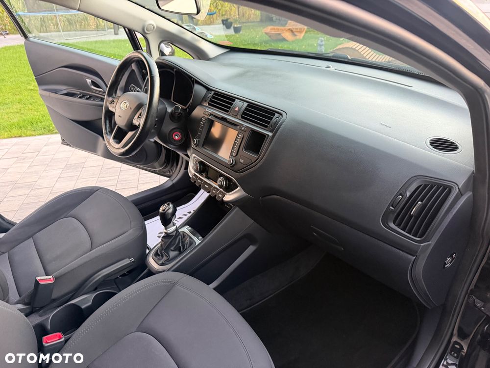 Kia Rio - 18