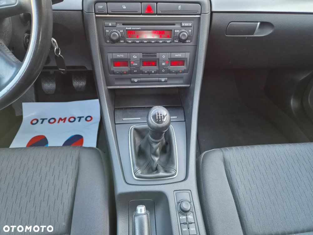 Audi A4 Avant - 26