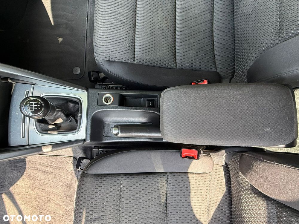 Audi A3 3-drzwiowe 1.4 TFSI S line Sportpaket (plus) - 21