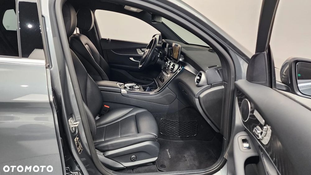 Mercedes-Benz GLC 300 4-Matic - 8