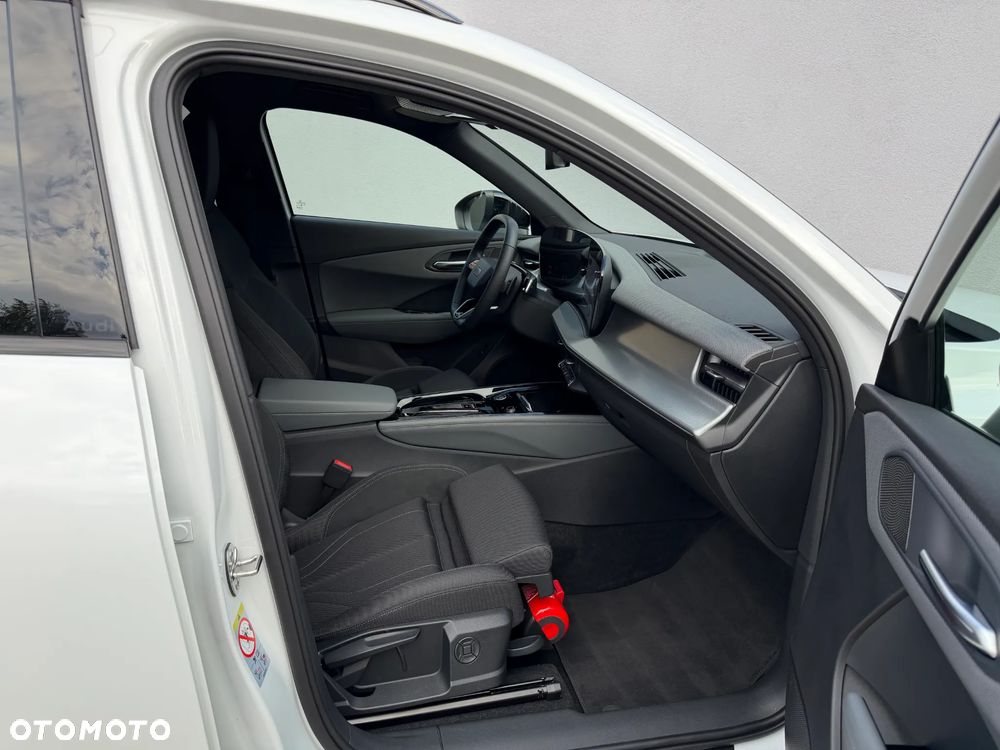 Audi Q3 35 TDI S-Line S tronic - 11