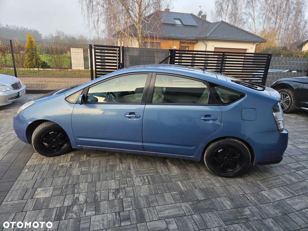 Toyota Prius 1.5 VVT-i Prestige - 8