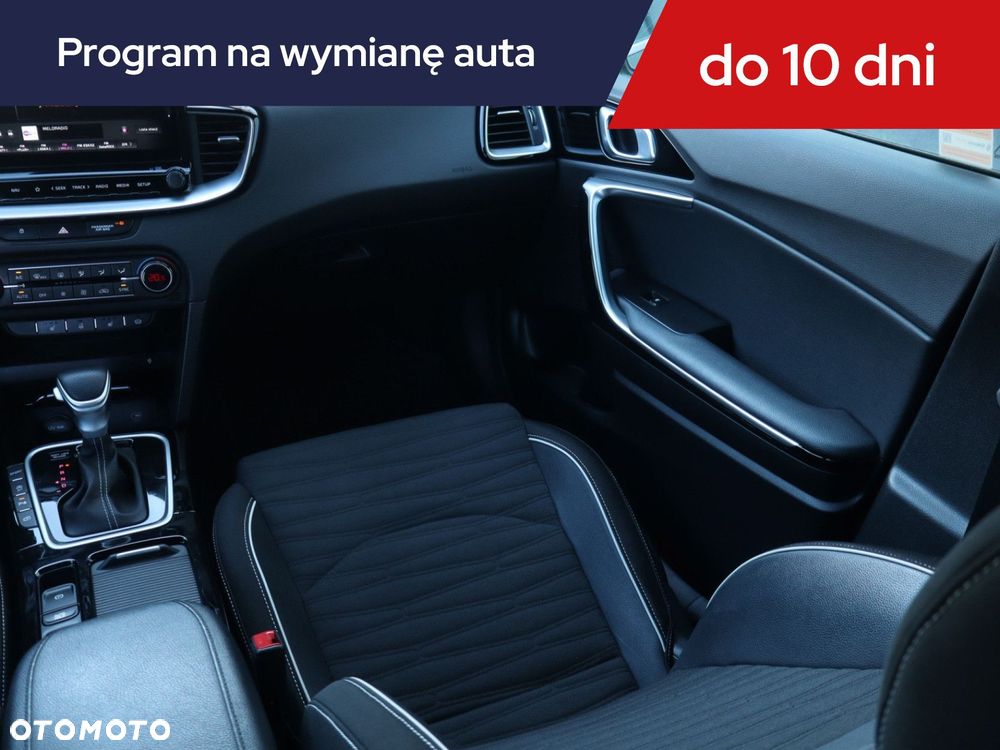 Kia ProCeed - 10
