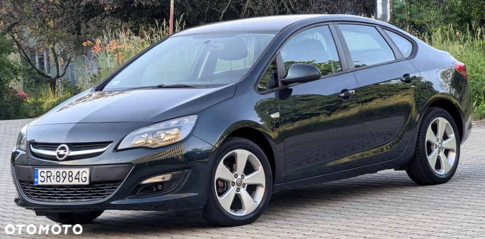 Opel Astra 1.6 Enjoy - 25