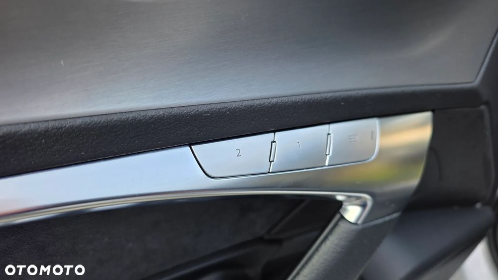 Audi A6 Avant 45 TFSI quattro S tronic S line - 25