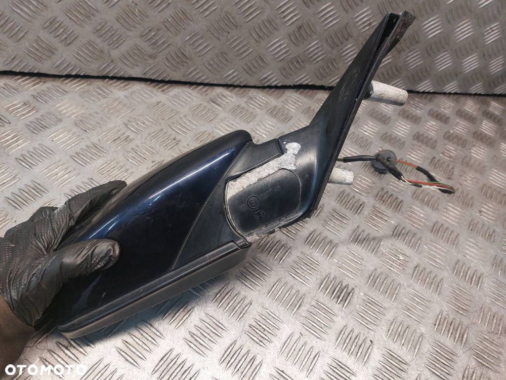 LUSTERKO PRAWE ELEKTRYCZNE BMW E60 520i 317/5 ORIENTBLAU METALLIC 4 PIN - 4