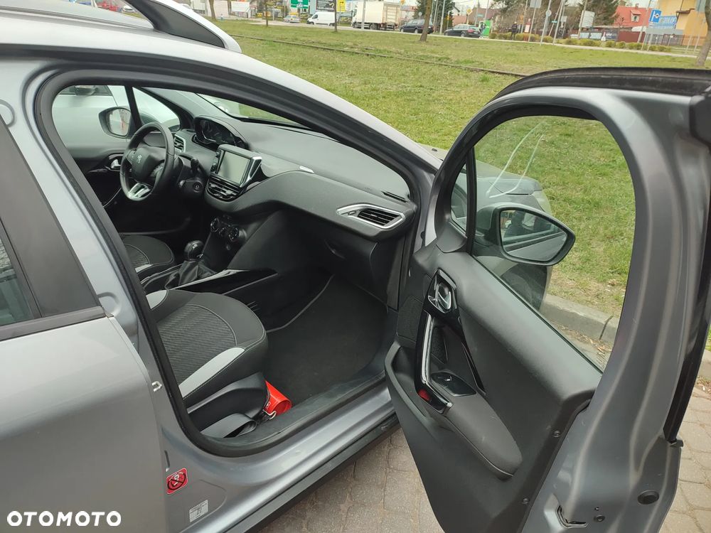 Peugeot 2008 BlueHDi FAP 120 STOP & START Allure - 19