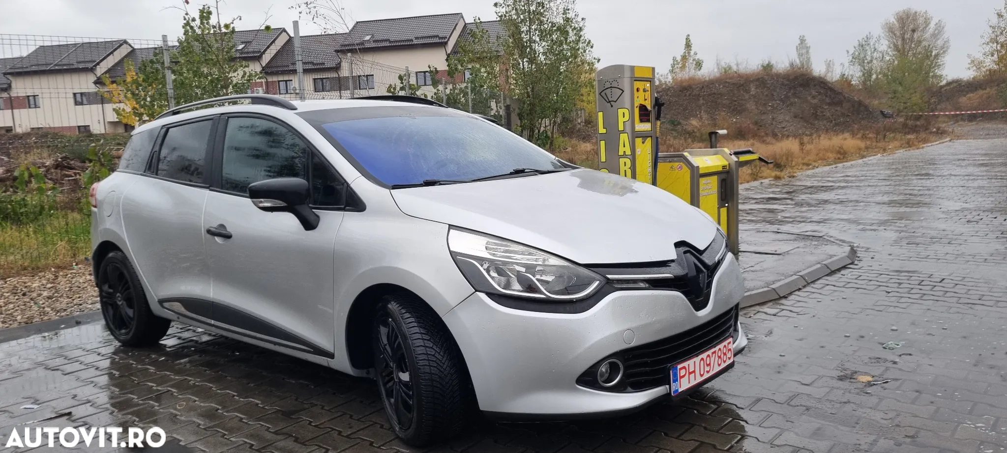 Renault Clio - 9
