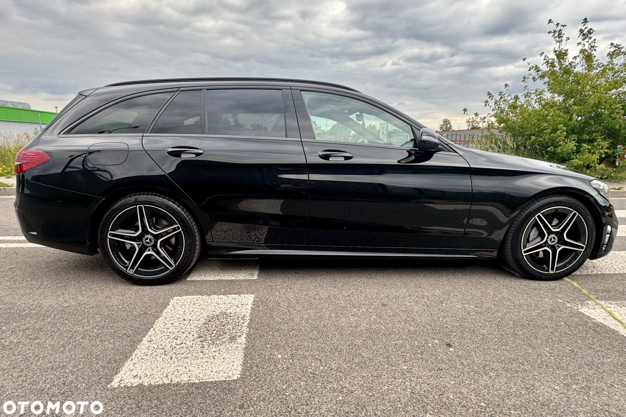 Mercedes-Benz Klasa C 220 d T 9G-TRONIC AMG Line - 8