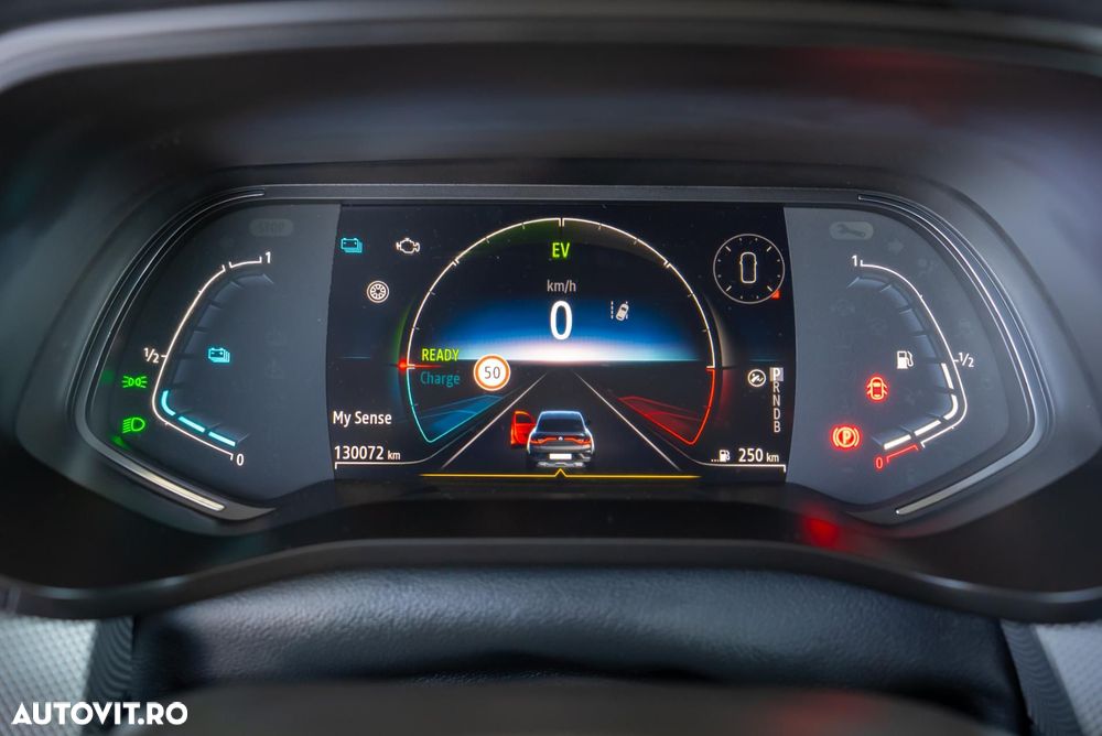 Renault Arkana E-TECH 145 Evolution - 15