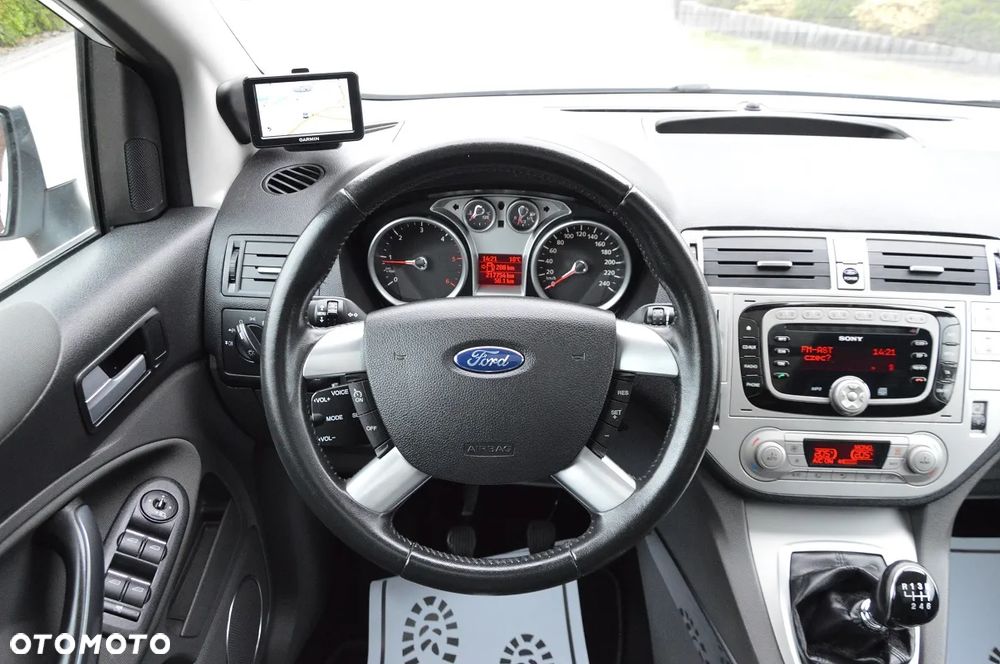 Ford Kuga 2.0 TDCi 4WD Titanium - 17