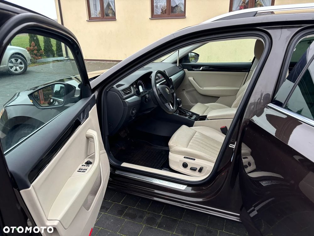 Skoda Superb 2.0 TDI L&K DSG7 - 19