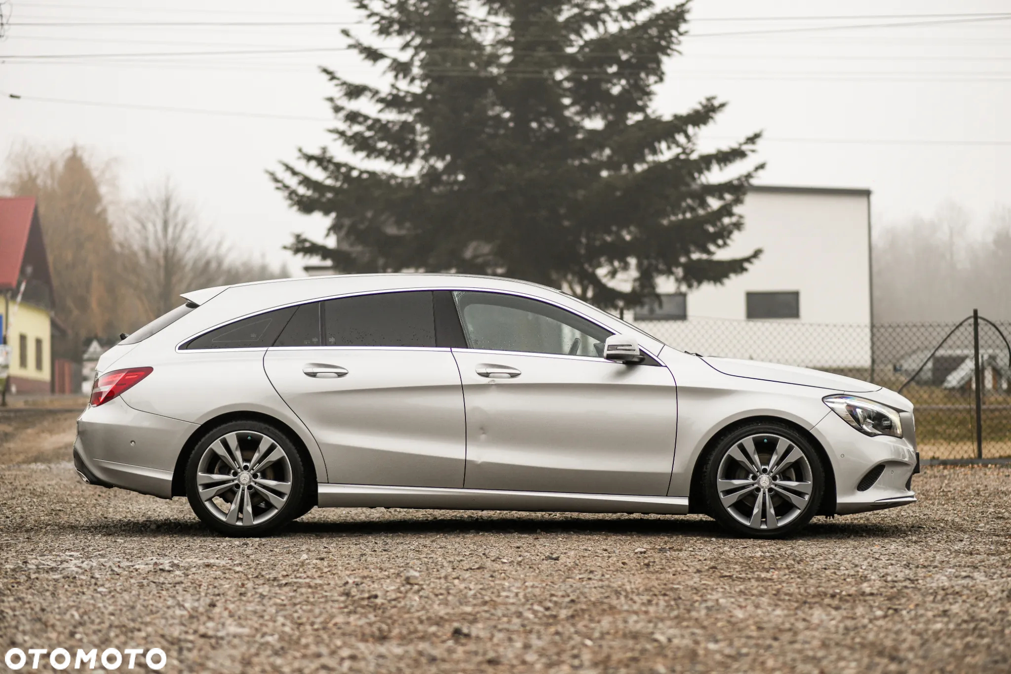 Mercedes-Benz CLA Shooting Brake 180 7G-DCT - 4