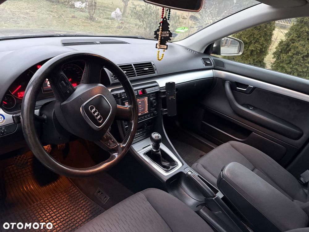 Audi A4 Avant 2.0 TDI DPF - 6