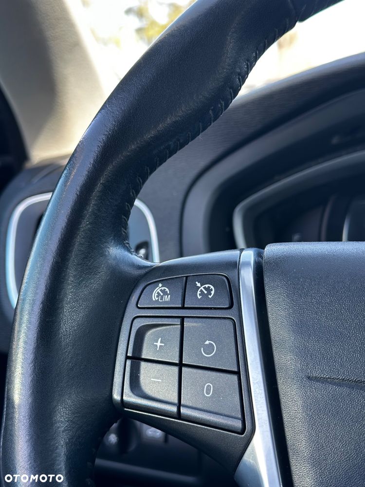 Volvo V40 Cross Country D3 Summum - 26