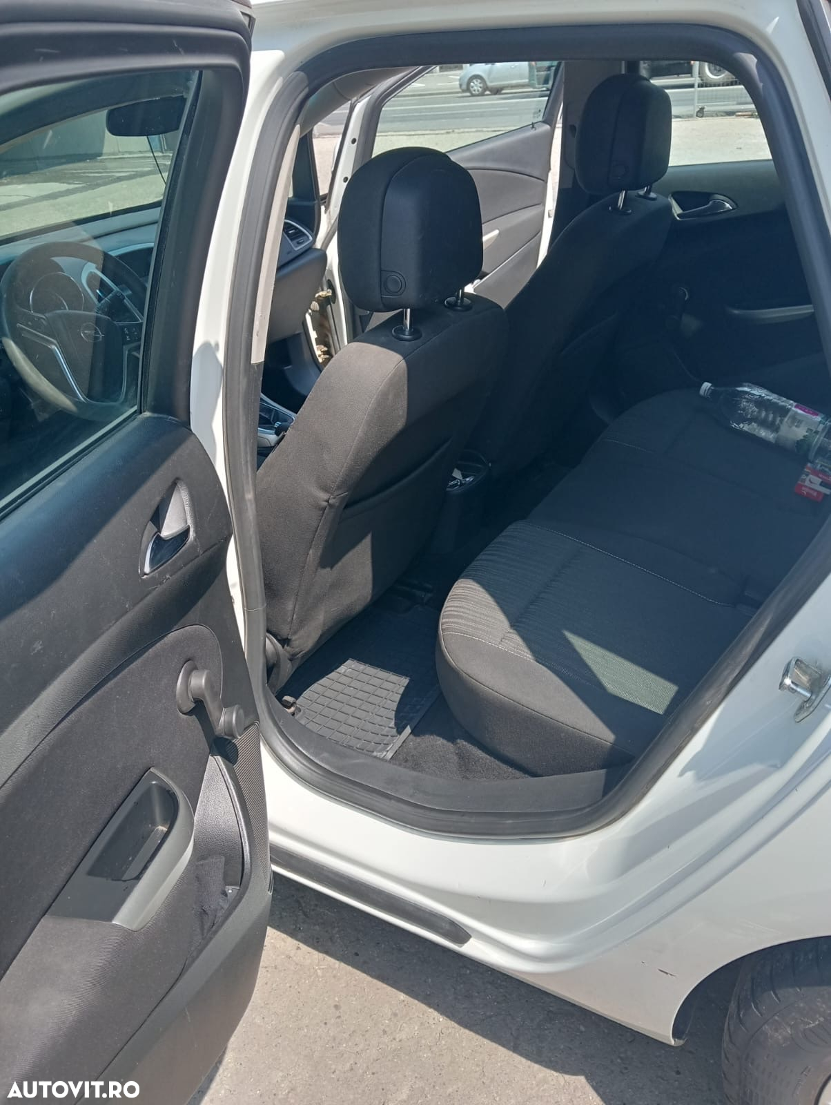 Opel Astra 1.9 CDTI Cosmo - 8