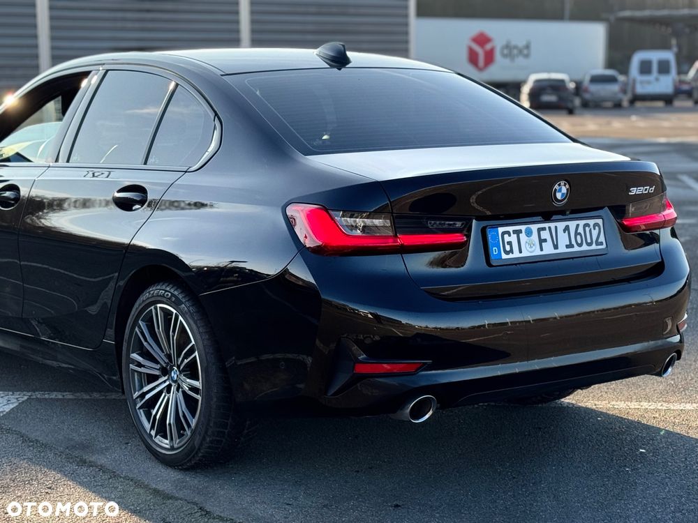 BMW Seria 3 320d Sport Line - 5