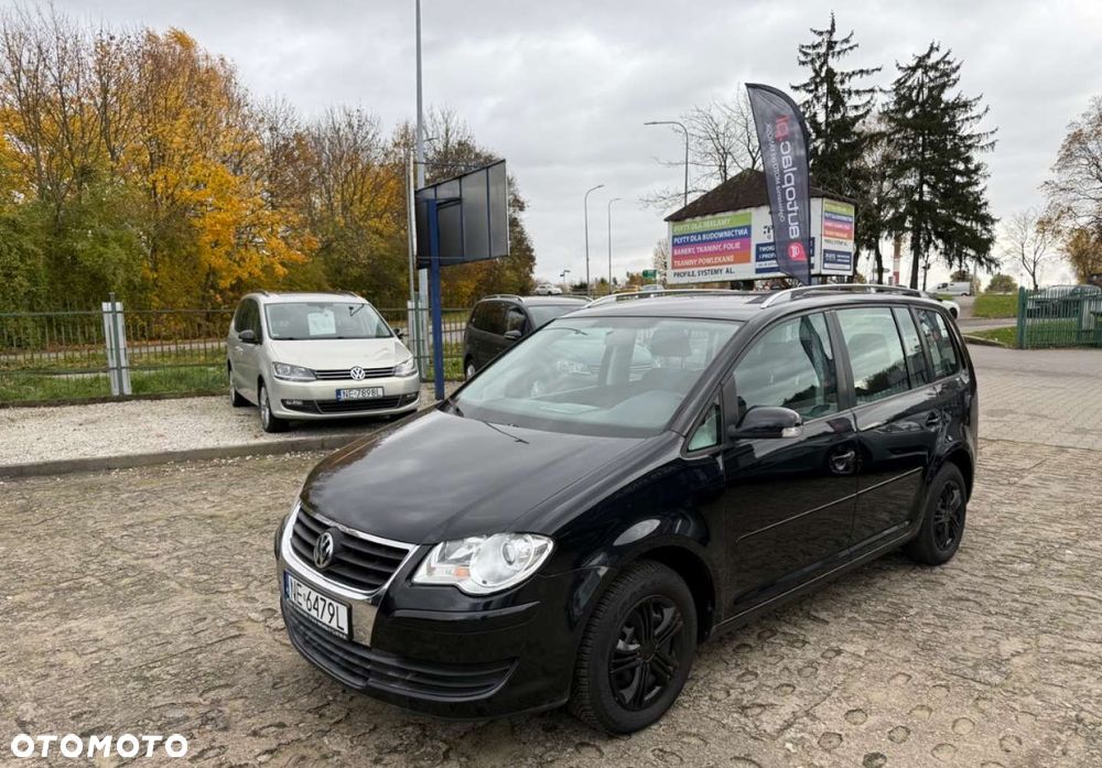 Volkswagen Touran - 11