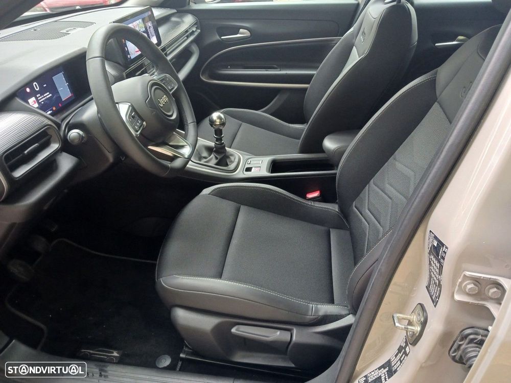 Jeep Avenger 1.2 GSE T3 Altitude - 33