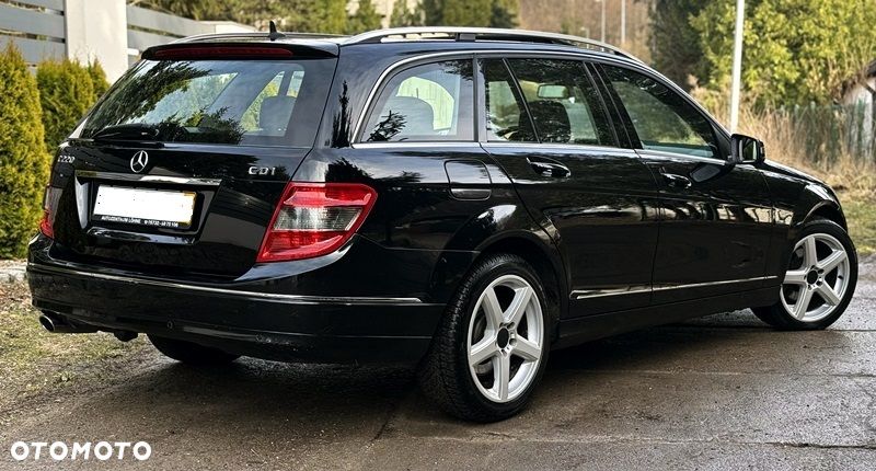 Mercedes-Benz Klasa C 220 CDI DPF Automatik BlueEFFICIENCY Avantgarde - 22