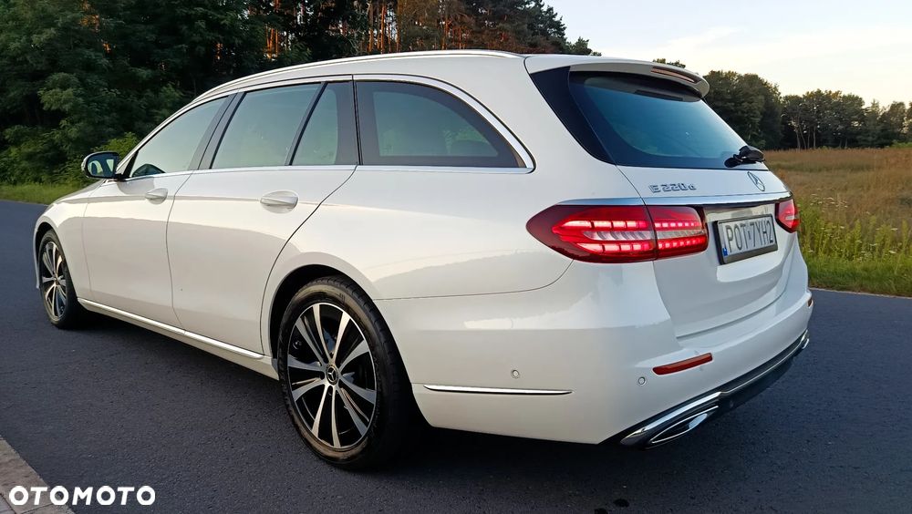 Mercedes-Benz Klasa E 220 d 9G-TRONIC - 4