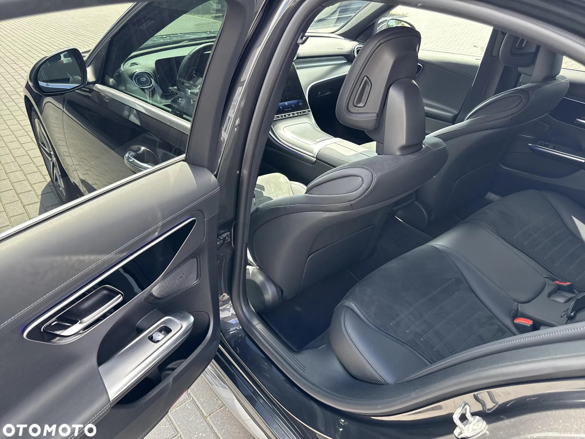 Mercedes-Benz Klasa C 300 e 9G-TRONIC AMG Line - 15