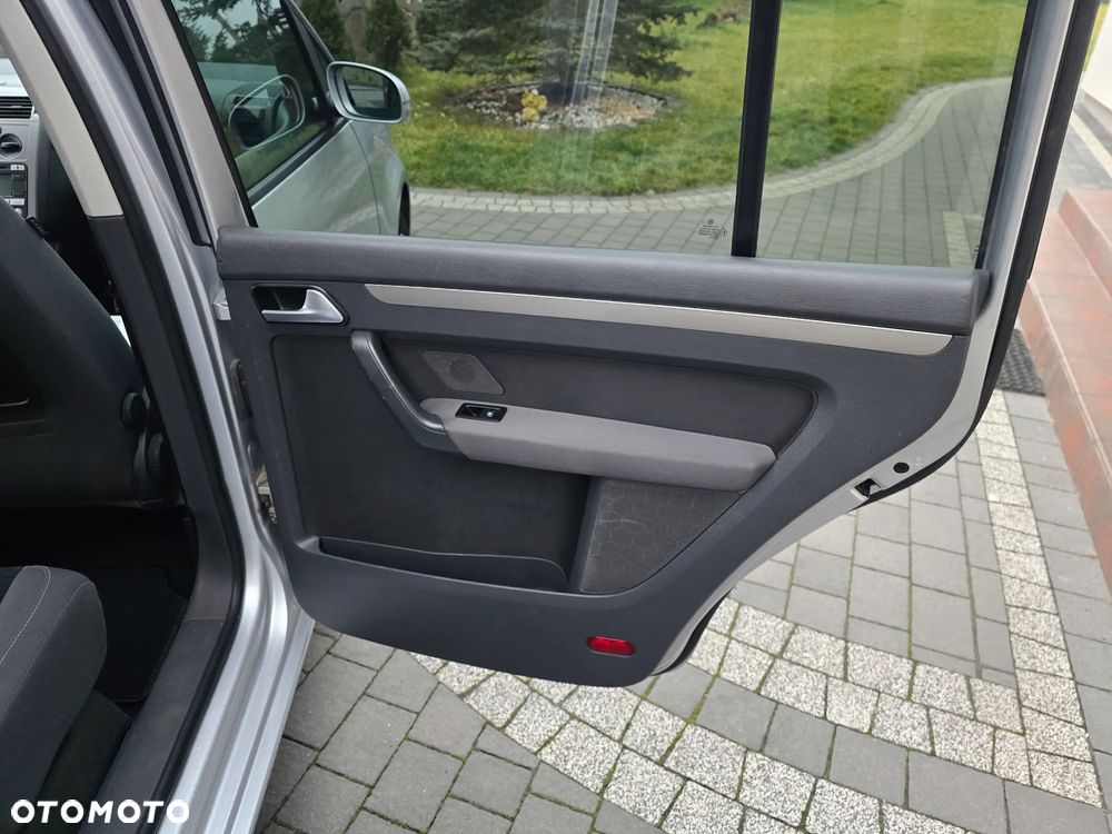 Volkswagen Touran 1.6 United - 27