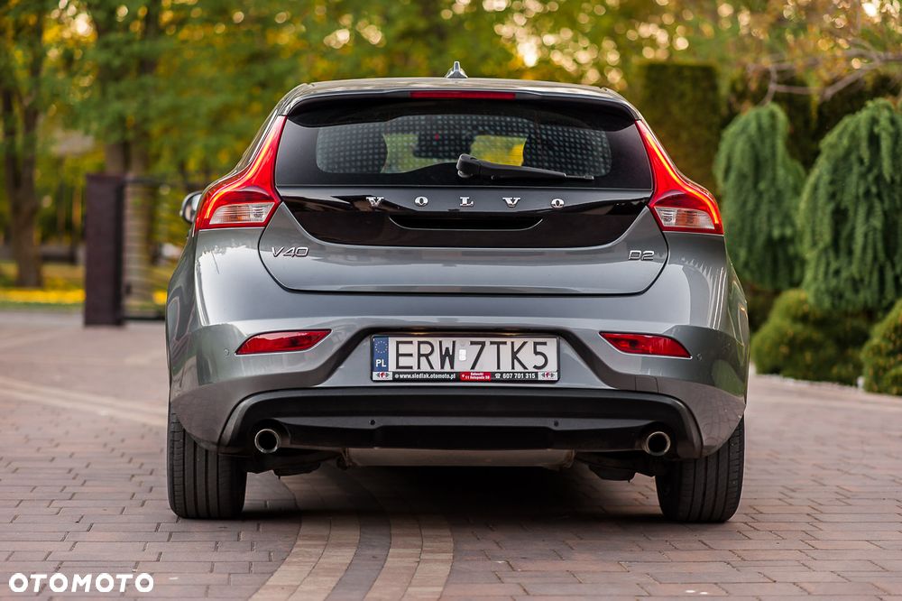 Volvo V40 D2 Drive-E Momentum - 6