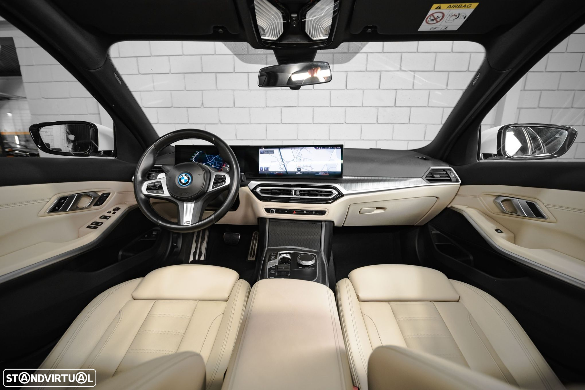 BMW 330 e Pack Desportivo M Auto - 39