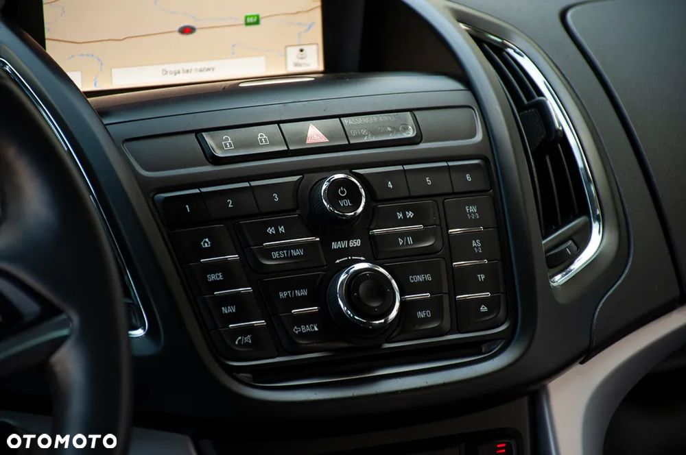 Opel Zafira 2.0 D (CDTI ecoFLEX) Start/Stop Active - 24