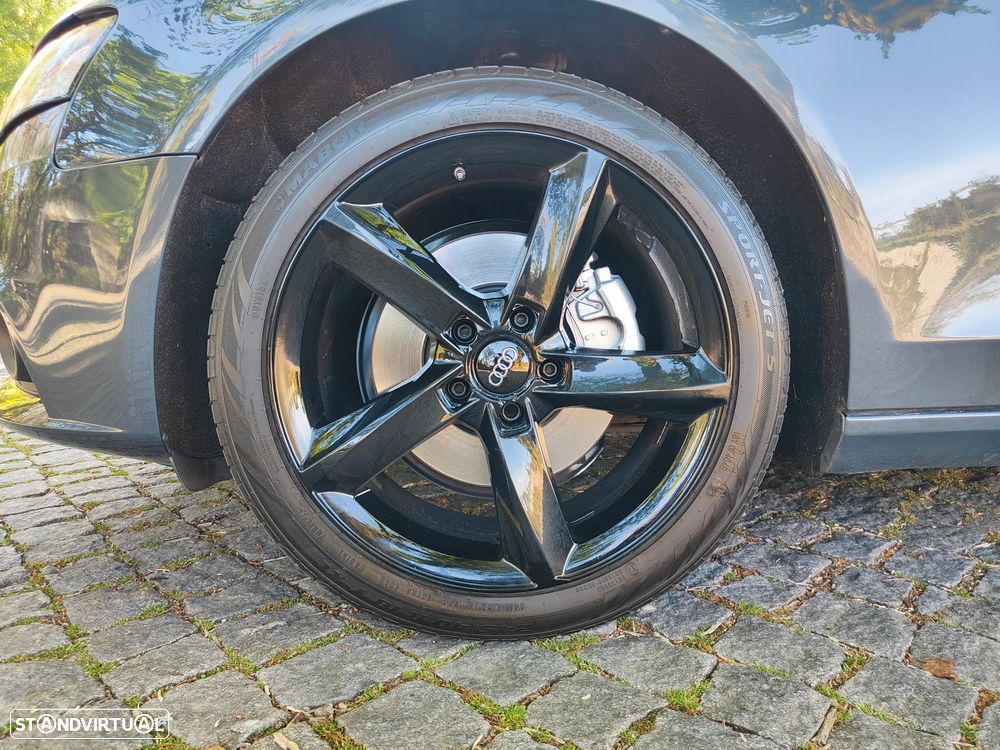 Audi A4 Avant 2.0 TDI - 15