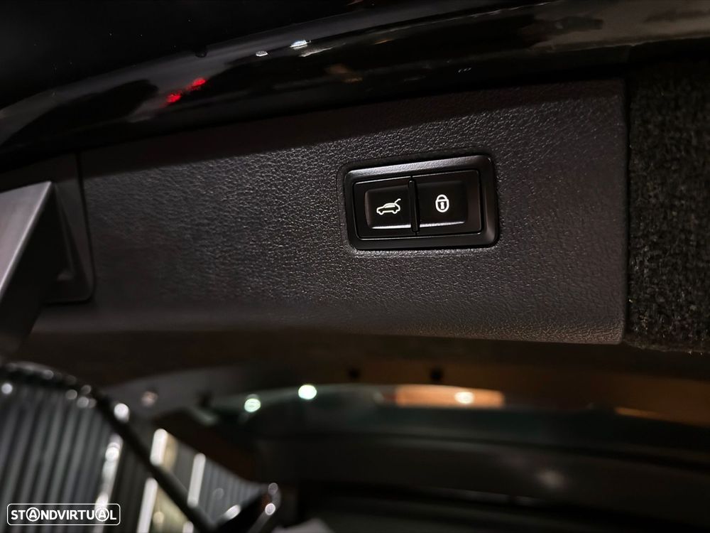 Bentley Bentayga 4.0 V8 - 58