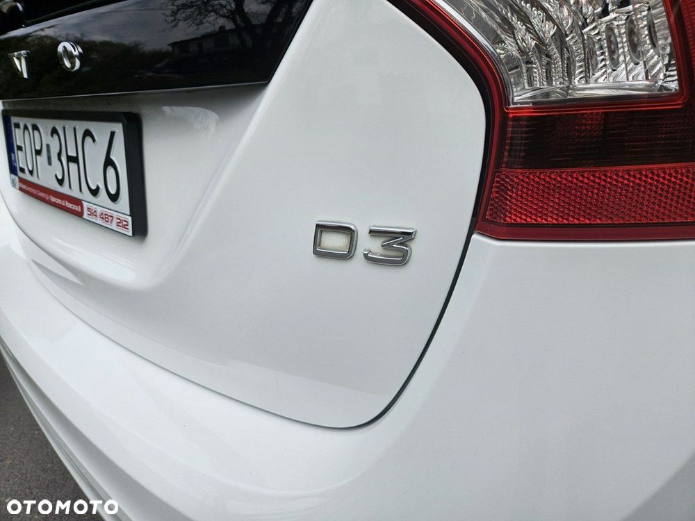 Volvo V60 D3 Geartronic Momentum - 22