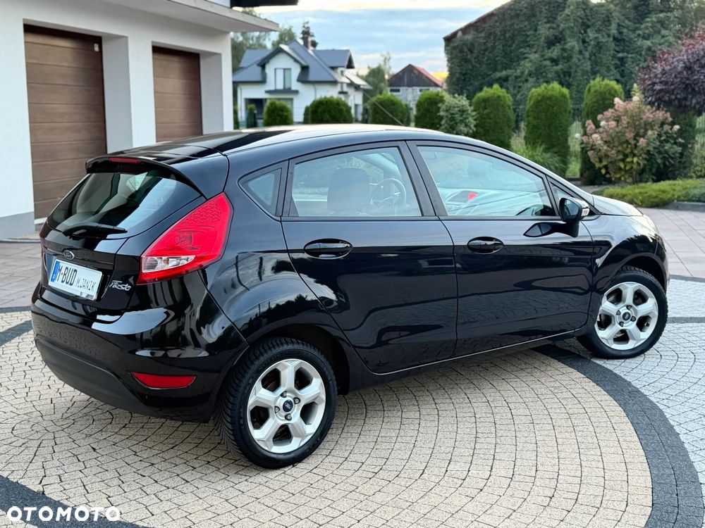 Ford Fiesta - 16