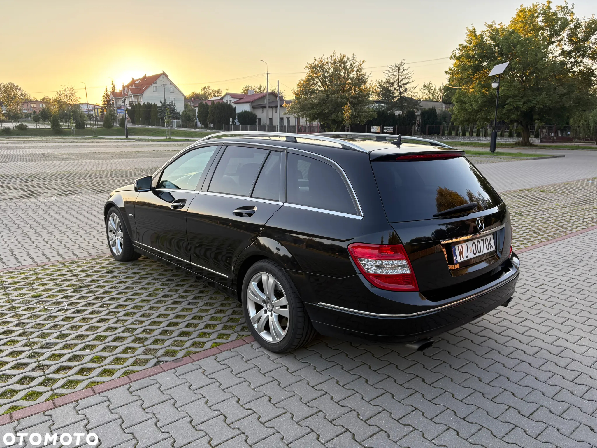 Mercedes-Benz Klasa C 350 CDI BlueEff Avantgarde 4-Matic - 2
