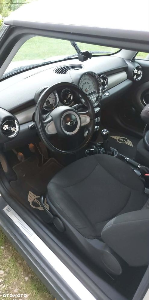MINI Cooper D - 6