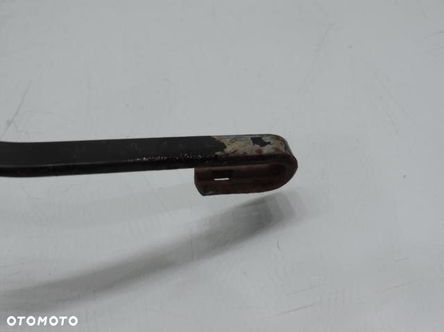 RAMIE WYCIERACZKI LEWE MAZDA 5 - 5