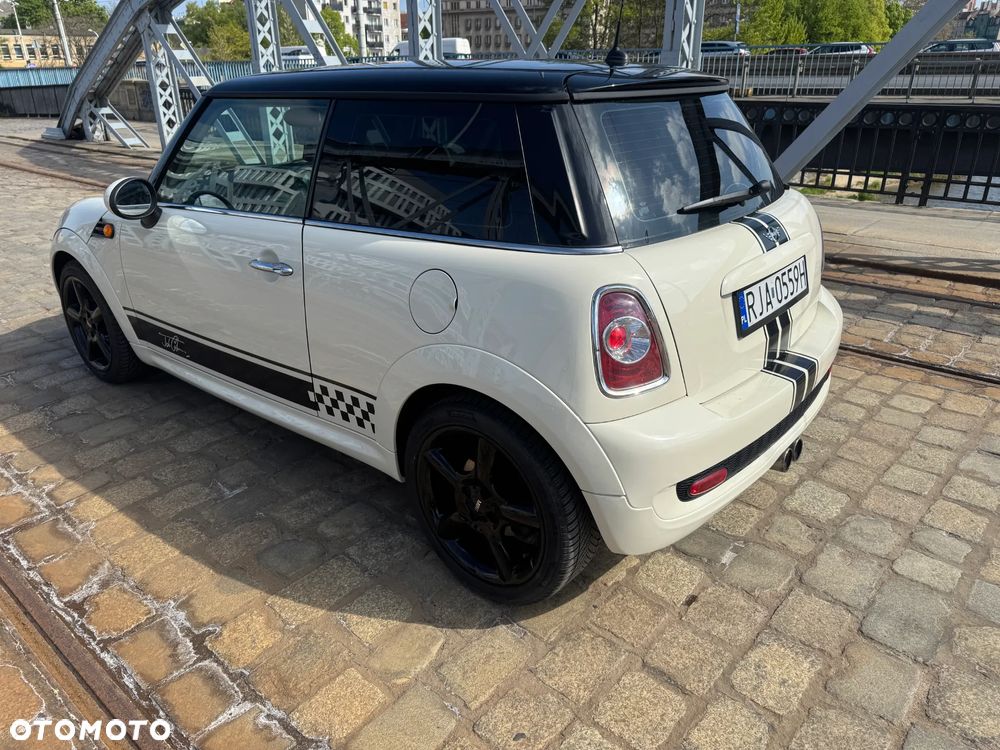 MINI ONE - 5