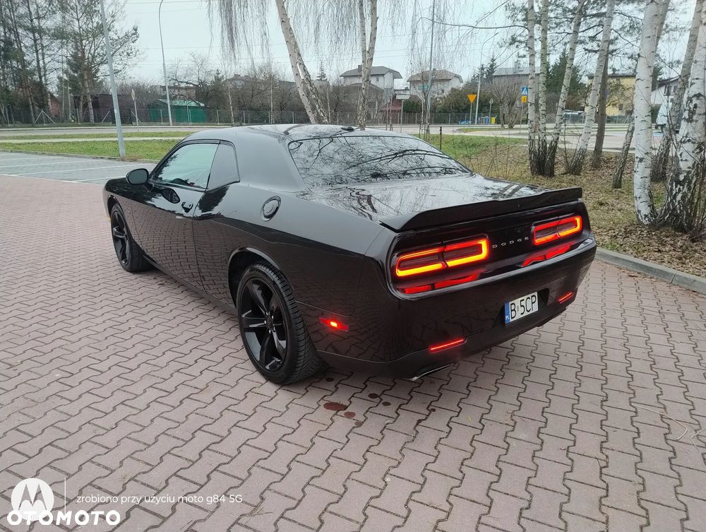Dodge Challenger - 5