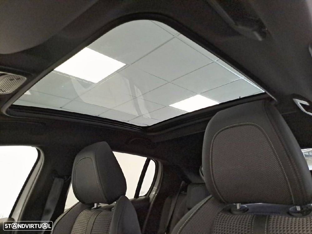 Peugeot 208 1.2 PureTech GT EAT8 - 25