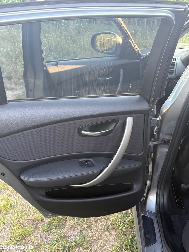 BMW Seria 1 116d - 12