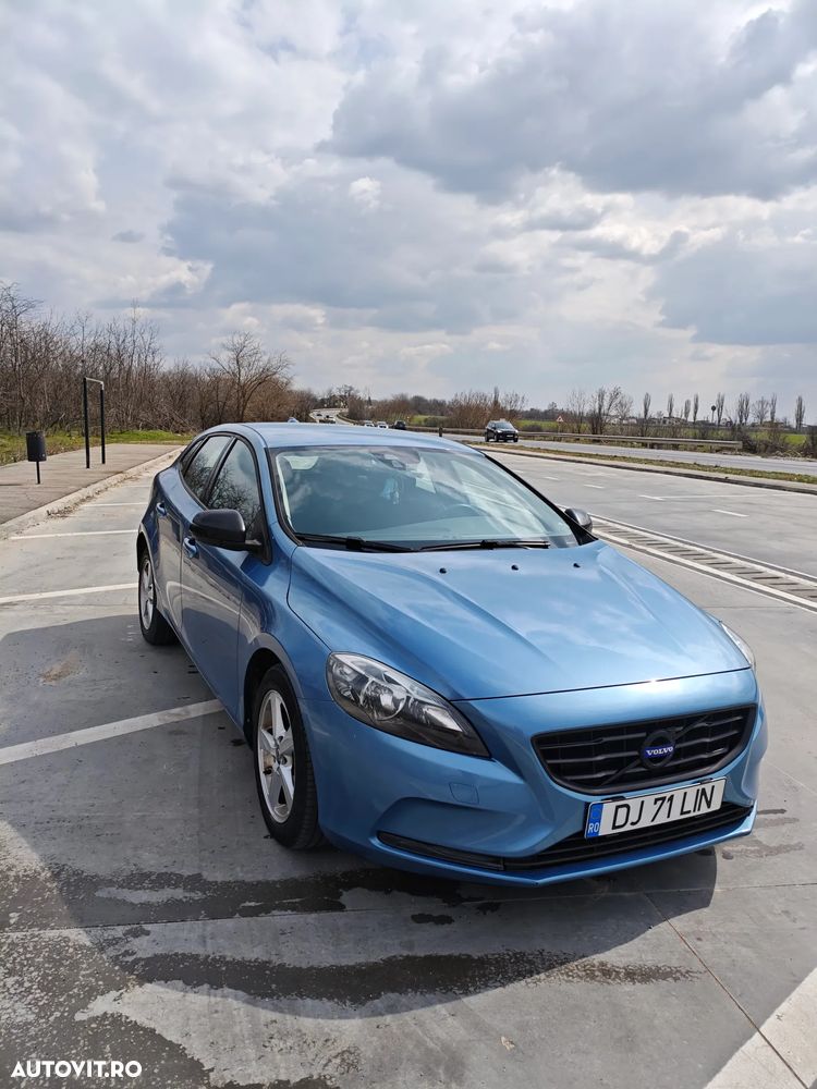 Volvo V40 D2 - 8