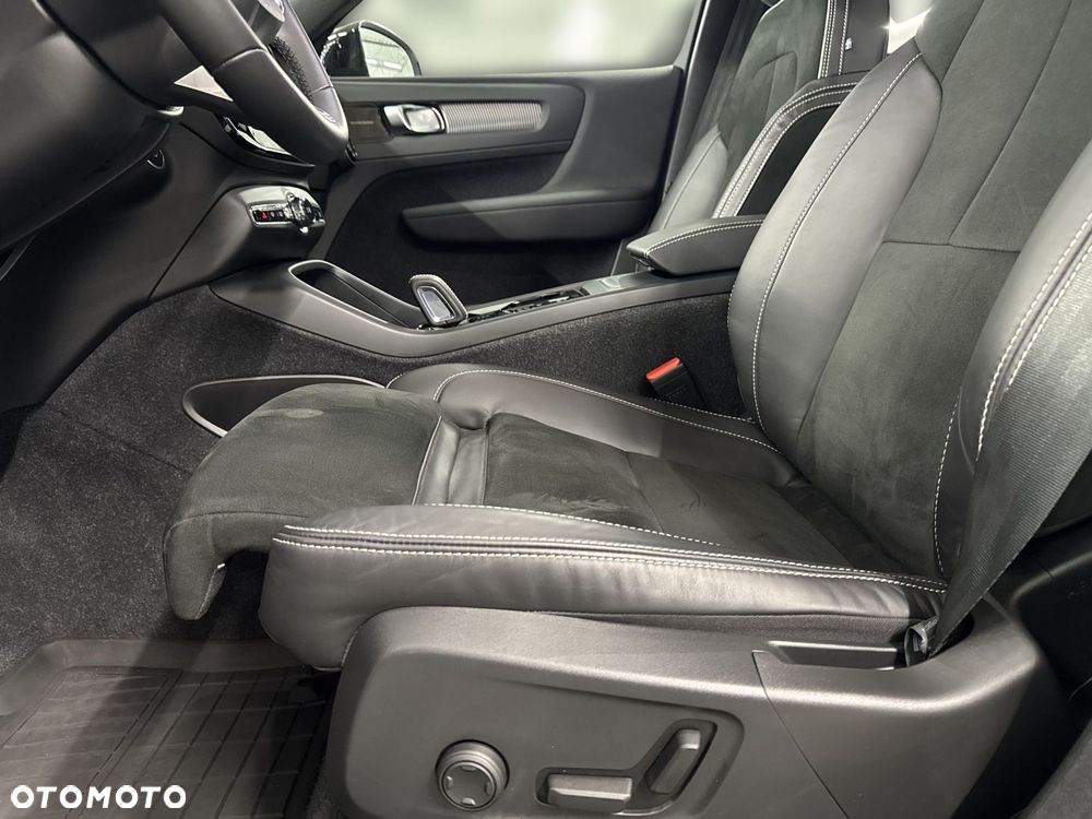 Volvo XC 40 B4 B R-Design - 15