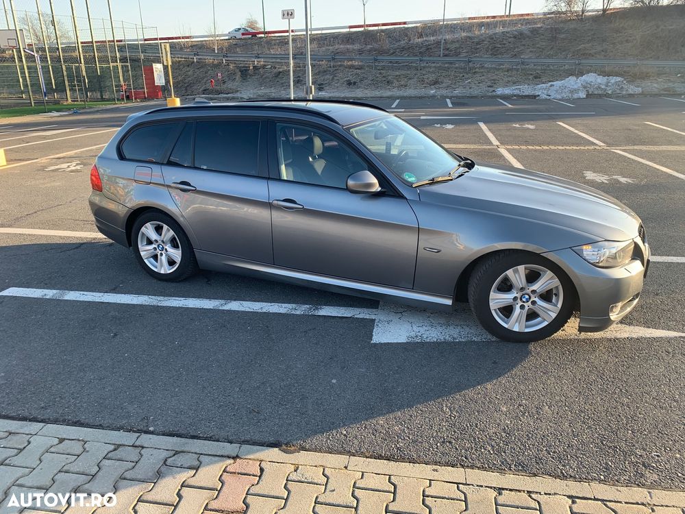 BMW Seria 3 320d Sport Line - 4