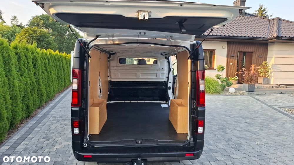 Renault Trafic - 25